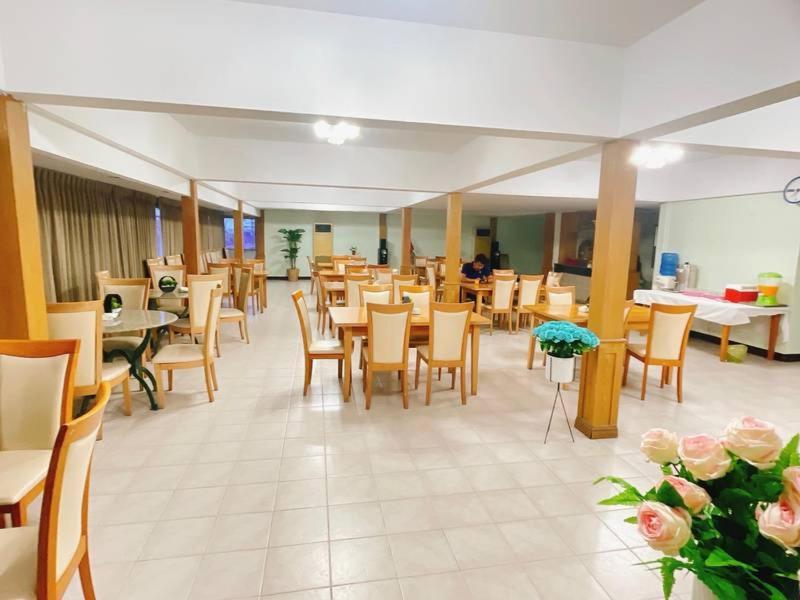 那凡娜考恩黄金景色酒店 Ban Lam Rua Taek 外观 照片